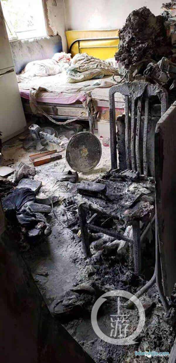 電瓶車鋰電池爆燃過(guò)后的房間