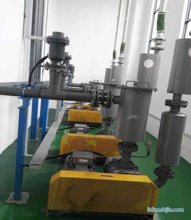 后處理段二樓真空上料羅茨風(fēng)機(jī)組以及管道部分 (2)