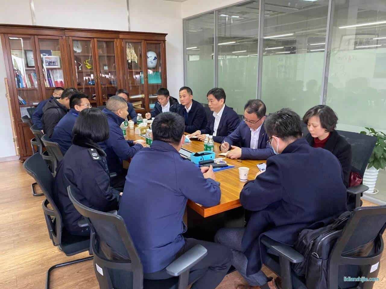 昆山市委常委管鳳良一行蒞臨科瑞恩走訪調(diào)研